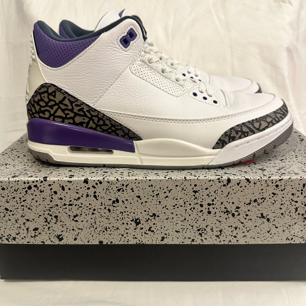 Nike Jordan 3 Dark Iris size 10.5
